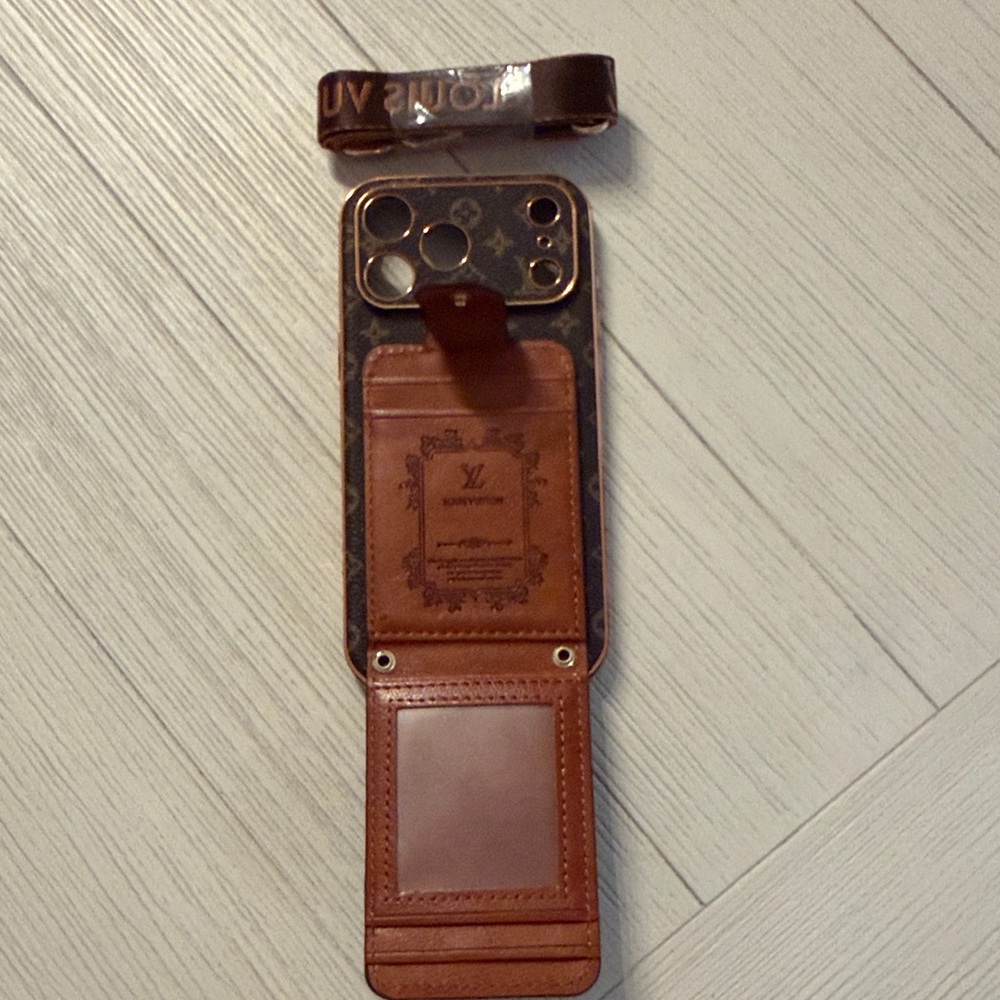 Louis Vuitton FAUX 17 Pro Max Black and Gold Phone Case with Card Slot - Picture 2 of 6